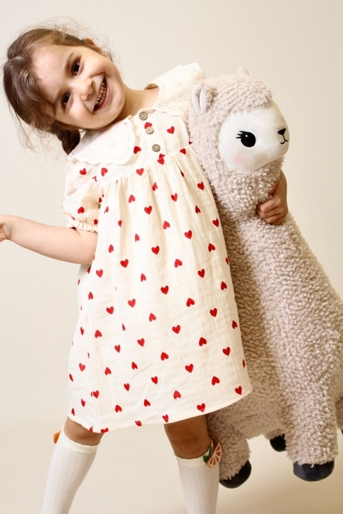 Kız Çocuk Müslin Kumaş Kalp Desenli Ve Yaka Detaylı Elbise 4-10 Yaş 12239