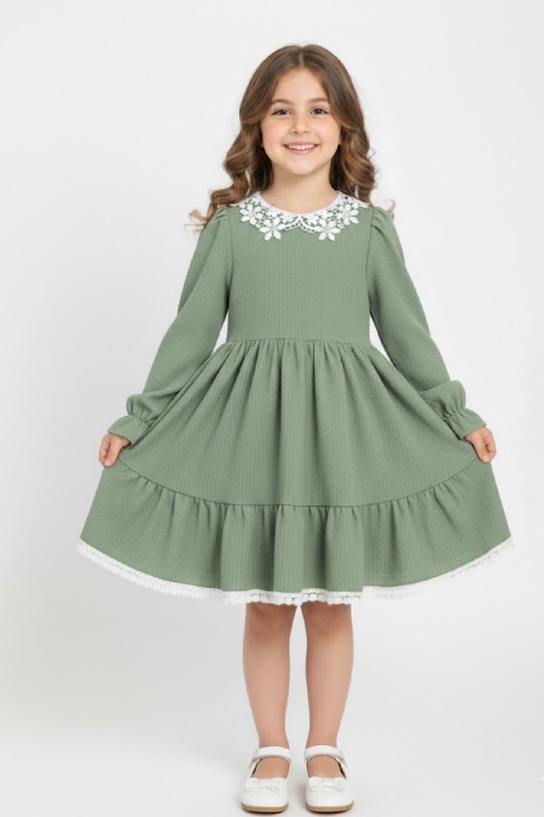 Kız Çocuk Elbise -Bürümcük Kumaş-Yaka ve Etek Uçları Nakış Detaylı 4-9 Yaş 12516